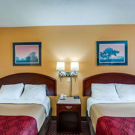 Econo Lodge Near Bluefield College Экстерьер фото