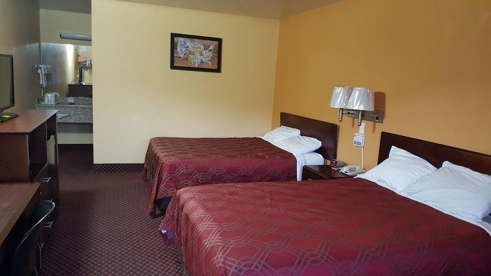 Econo Lodge Near Bluefield College Экстерьер фото