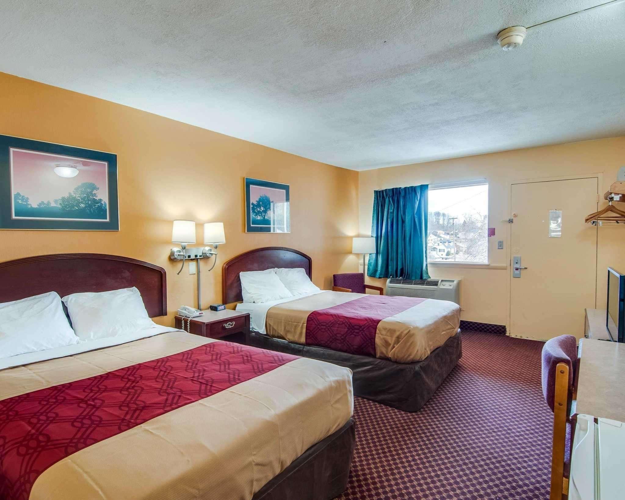 Econo Lodge Near Bluefield College Экстерьер фото